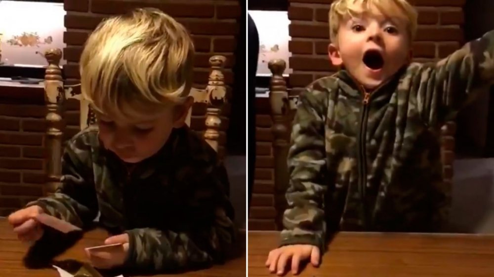 A este niño le tocó la figurita de Lionel Messi y tuvo una reacción increíble A este niño le tocó la figurita de Lionel Messi y tuvo una reacción increíble