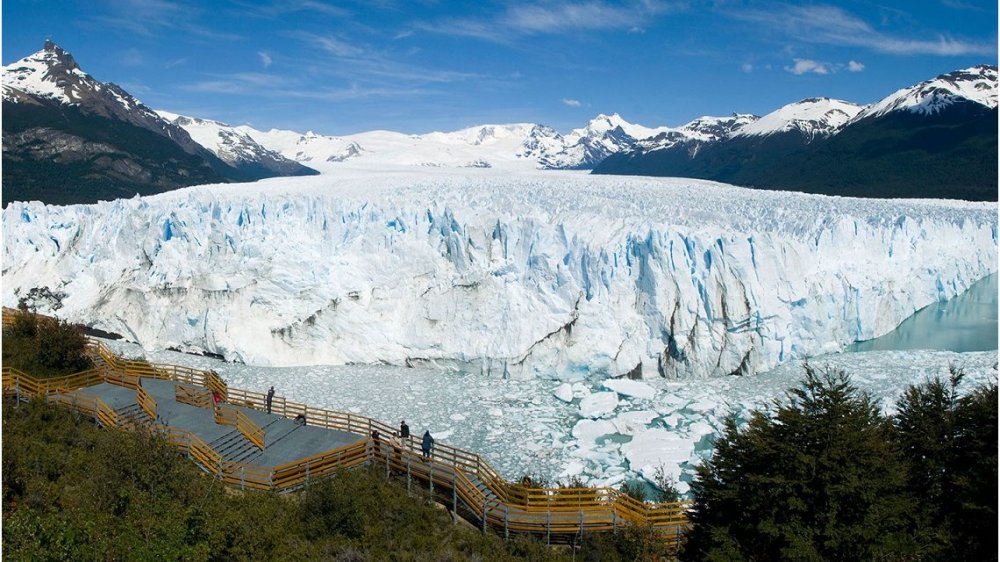 Santa Cruz: comenzó la ruptura del glaciar Perito Moreno