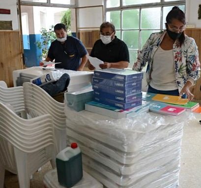 Preparativos para la posta de vacunación contra el Covid-19 en Colegio Industrial