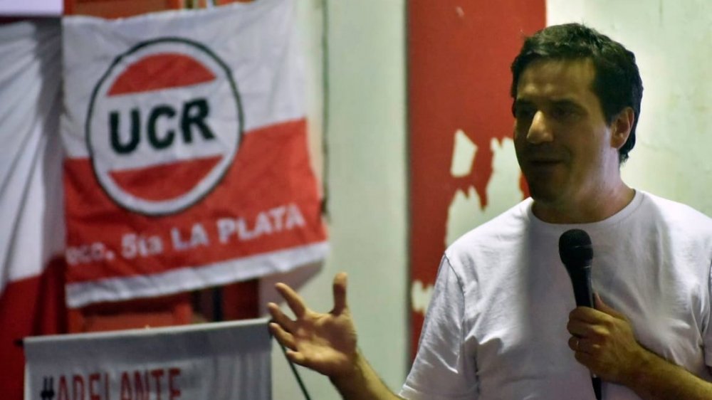 UCR bonaerense: con apoyo de intendentes y gobernadores, Maximiliano Abad competirá en las internas