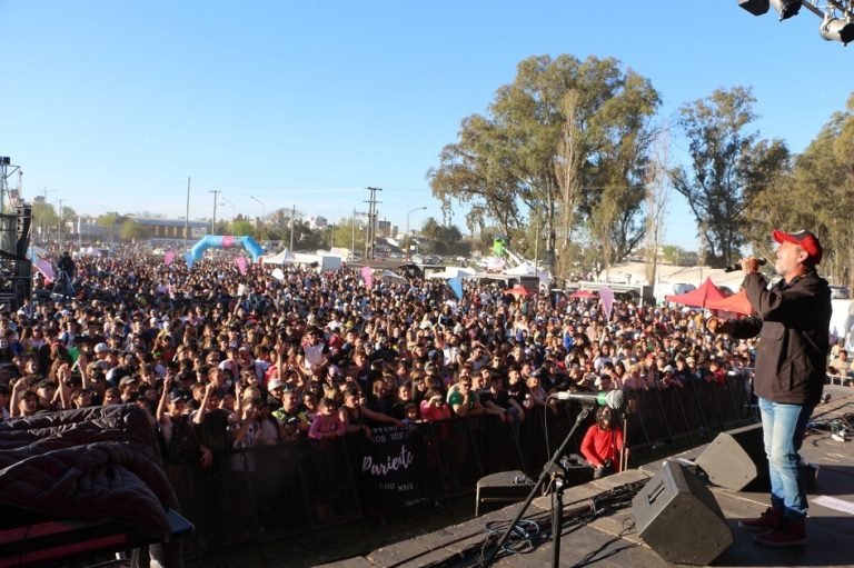 Los juninenses disfrutaron de la fiesta por el Día de la Primavera