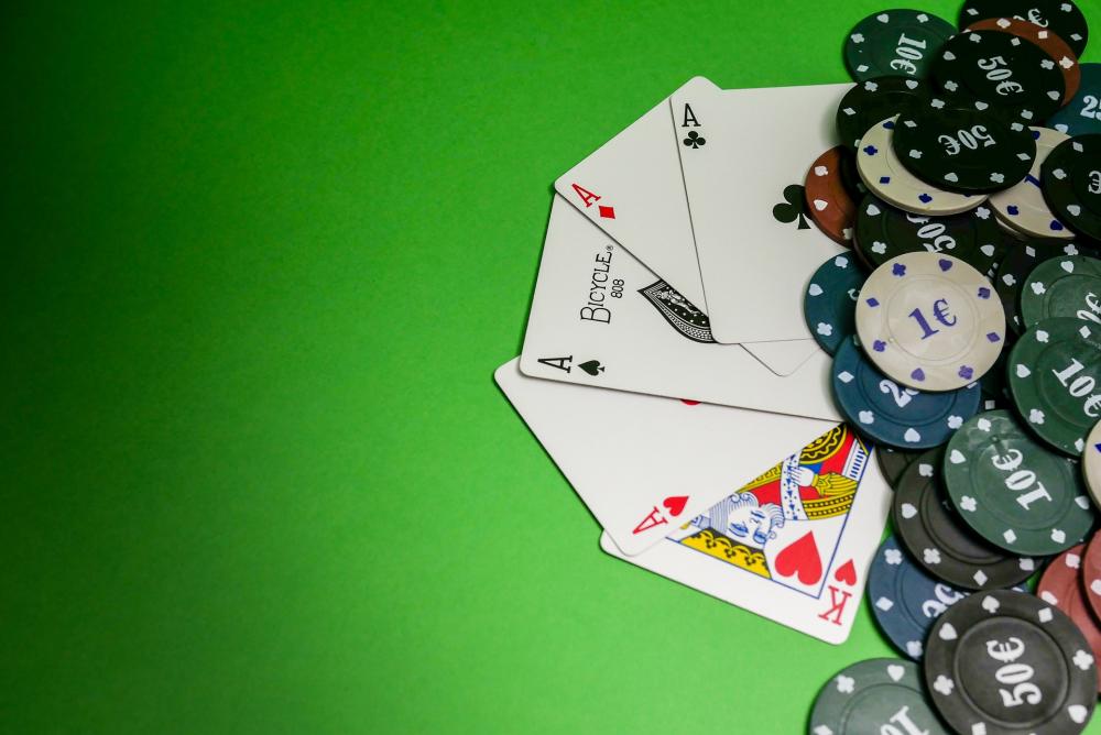 Cómo aprender a jugar al poker como un profesional