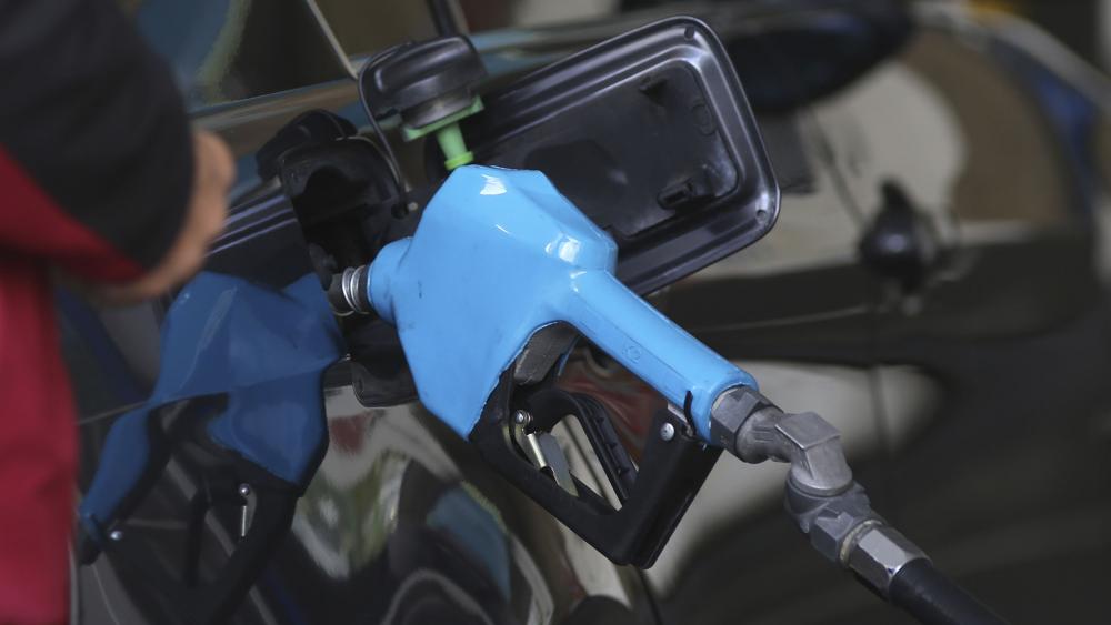 Cuánto cuesta llenar el tanque: provincia por provincia, cuáles son los precios de la nafta y el gasoil