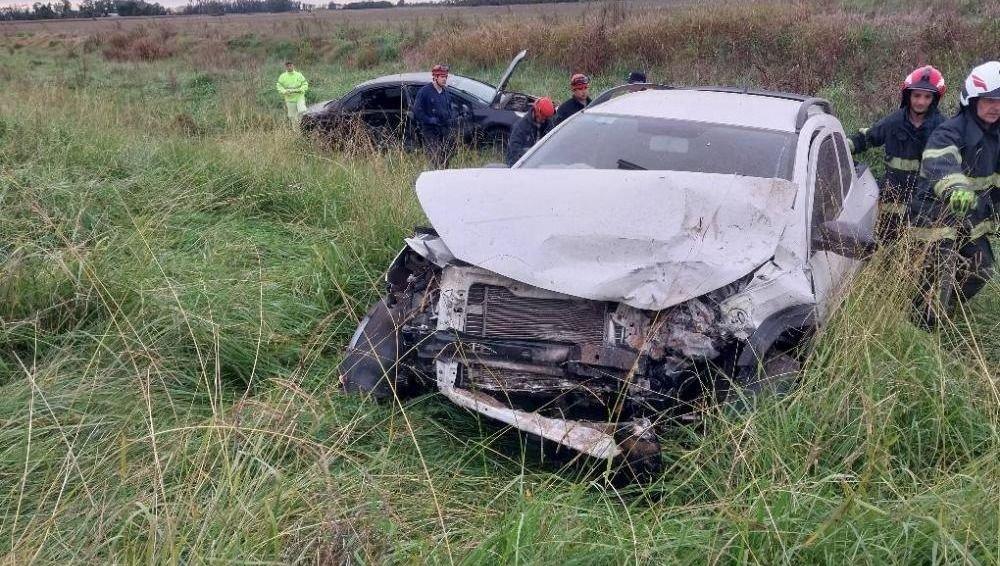 Violento Choque Entre Dos Vehículos En Ruta 5 - Diario Junin