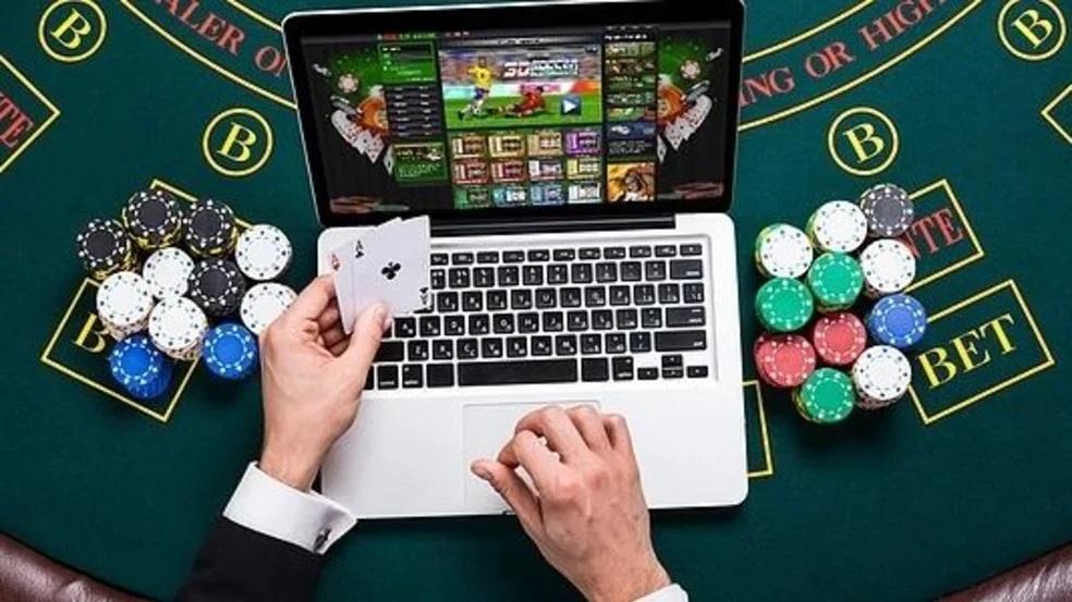 ¿Quién hace las clasificaciones de los casinos en línea?