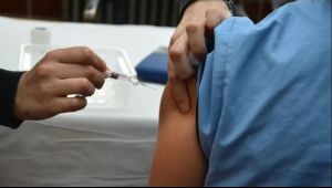 Comenzó la campaña de vacunación antigripal en la Provincia: quiénes deben recibirla